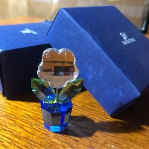 Memories flower pot Swarovski Crystal creations